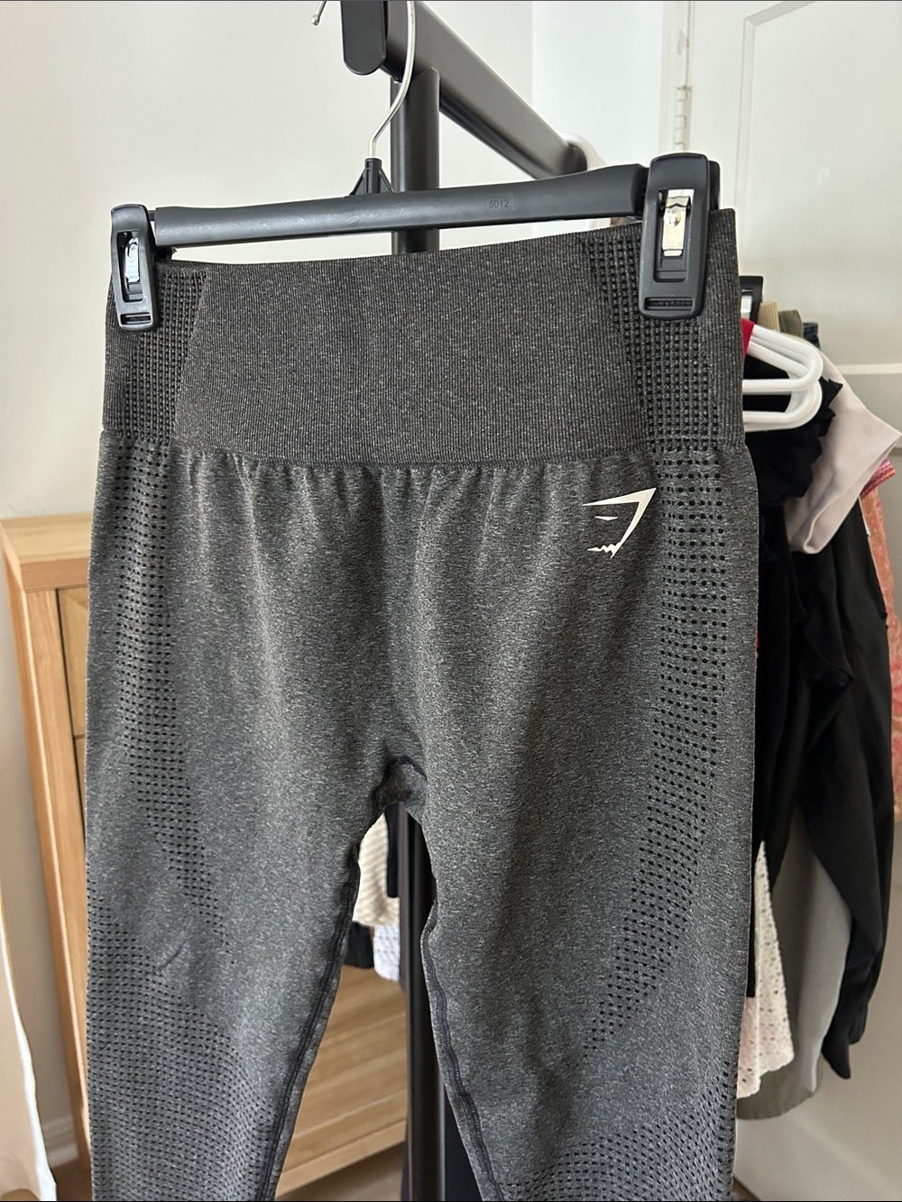 Gymshark Leggings. Size large. 25” inseam. No front seam. Like new. - Picture 3 of 5